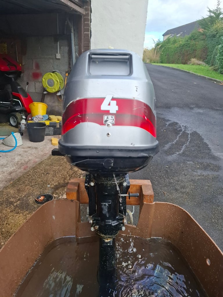 Waveline sib boat with mariner 4hp outboard