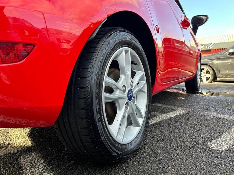 2014 Ford Fiesta 1.25 82 Zetec 5dr HATCHBACK PETROL Manual