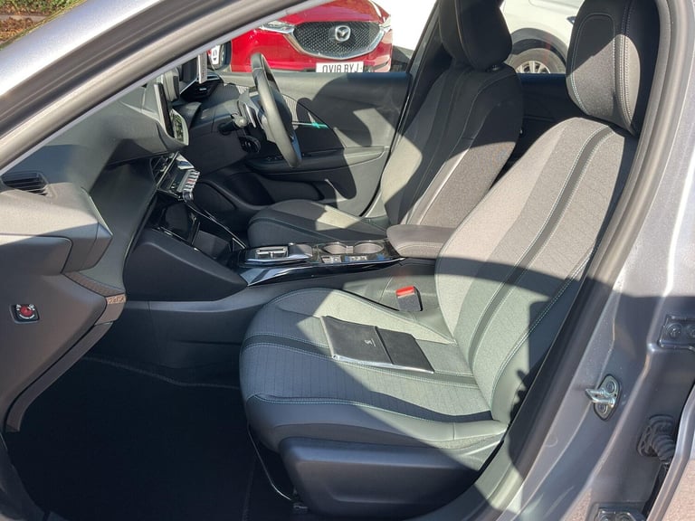 2023 Peugeot 208 1.2 PureTech 100 Allure Premium + 5dr EAT8 HATCHBACK PETROL Automatic