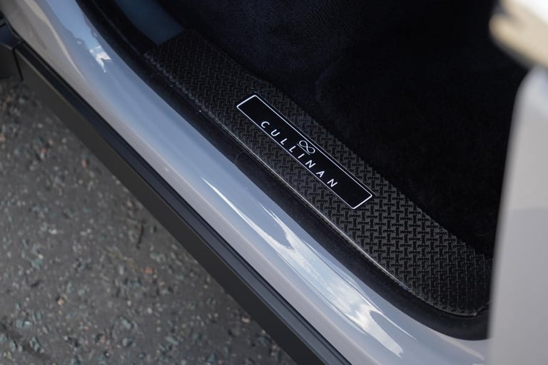 Rolls-Royce Cullinan 6.75 V12 Black Badge Auto 4WD Euro 6 5dr