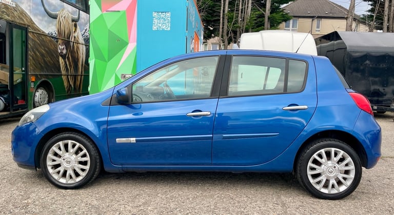 2010 Renault Clio 1.2 TCE Dynamique TomTom 5dr HATCHBACK Petrol Manual