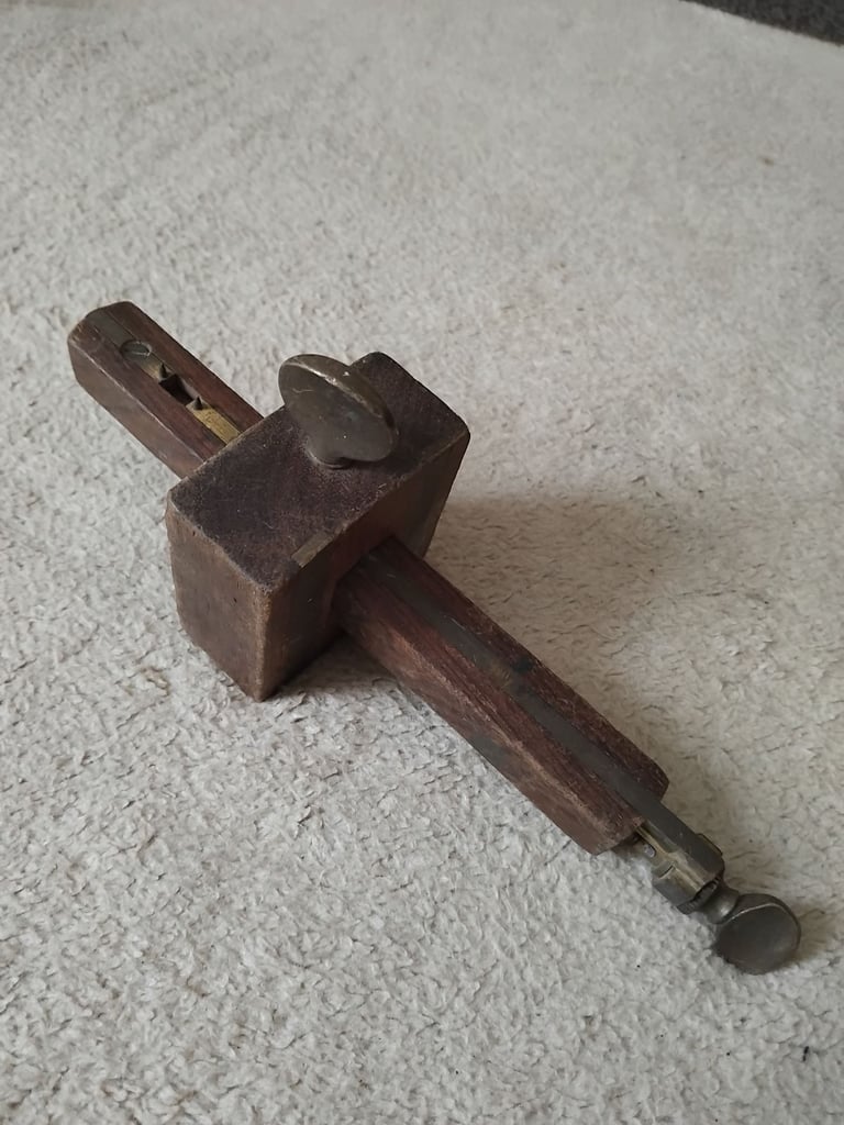 Carpenters hand tools marking tool 