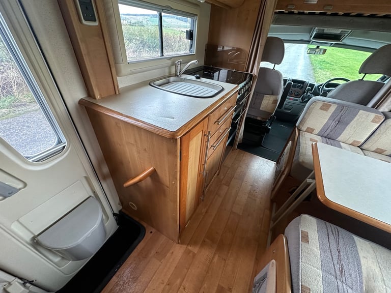 Motorhome autotrail scout se 6 berth u shape lounge 