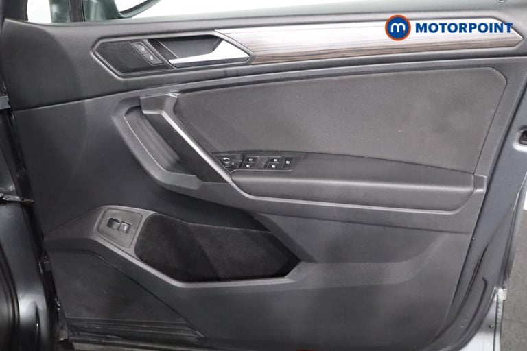 2022 Volkswagen Tiguan Allspace 1.5 TSI Elegance 5dr DSG SUV Petrol Automatic