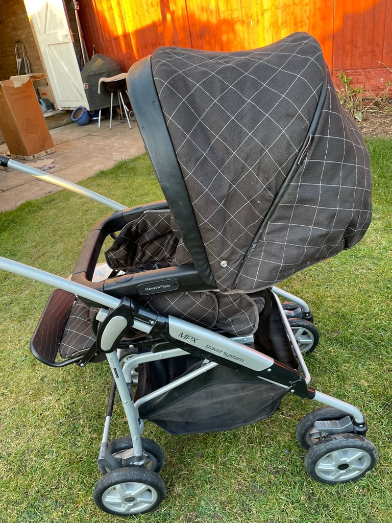 Mamas & Papas Zoom Black/Charcoal Travel system. 3 in 1!!