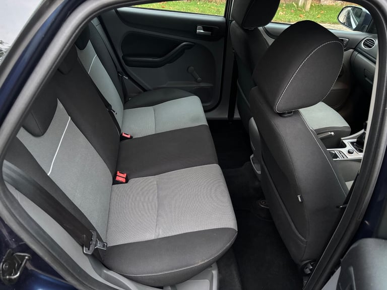 2010 Ford Focus 1.6 TDCi Zetec 5dr [110] [DPF] HATCHBACK Diesel Manual