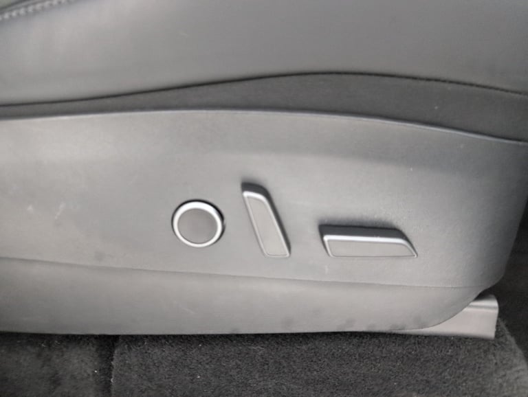 2022 Tesla Model Y (Dual Motor) Long Range SUV 5dr Electric Auto 4WDE (384 bhp) - HEATED LEATH Su...