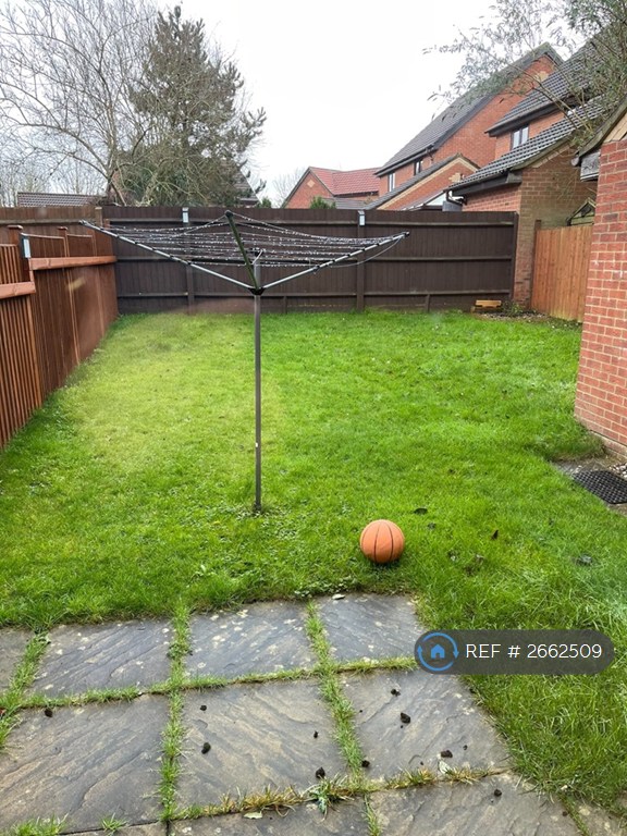 3 bedroom house in Blansby Chase, Emerson Valley, Milton Keynes, MK4 (3 bed) (#2662509)