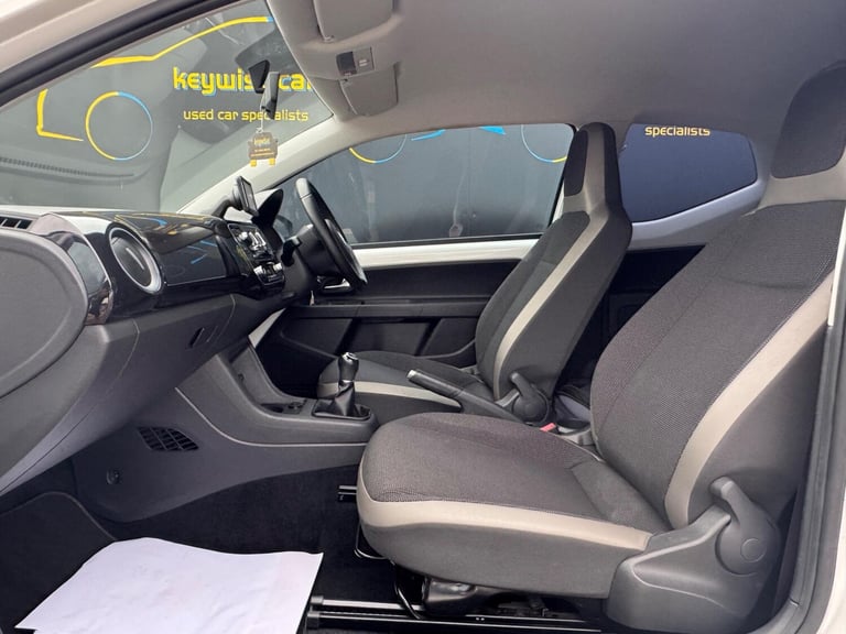  Volkswagen up! 1.0 High up! Euro 5 3dr Petrol Manual