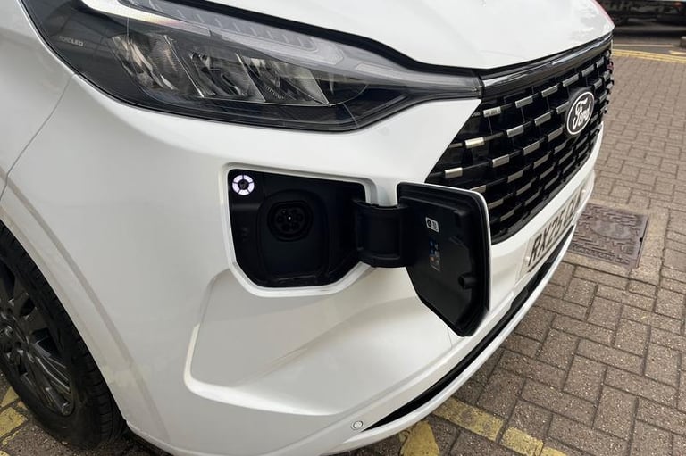 2025 Ford Tourneo Custom 2.5 PHEV 232ps H1 Titanium 8 seater Auto MPV PETROL/ELECTRIC Automatic