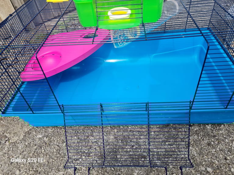Hamster/guinea-pig or small pets