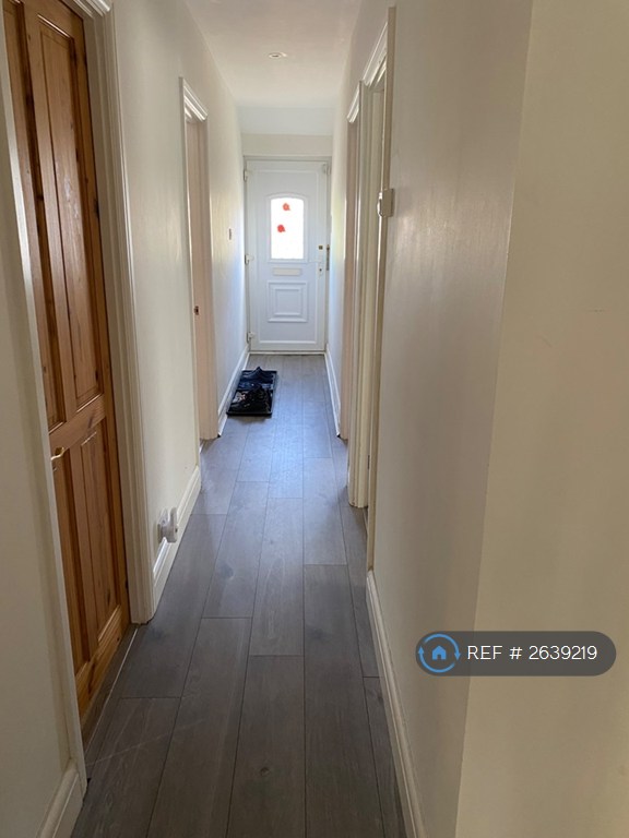 3 bedroom house in Carpenders Avenue, Watford, WD19 (3 bed) (#2639219)