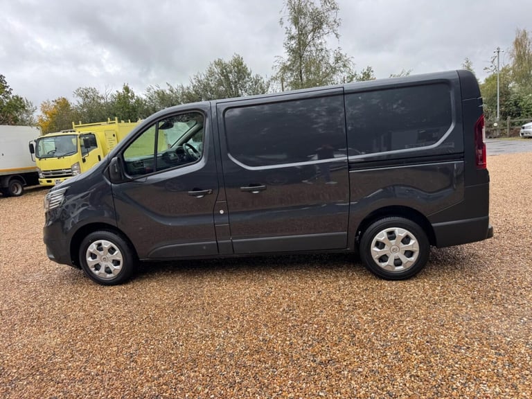 2022 Renault Trafic SL28 Blue dCi 130 Business Van PANEL VAN DIESEL Manual