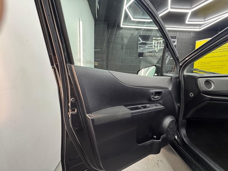 TOYOTA YARIS 1.4 D-4D TR 2012