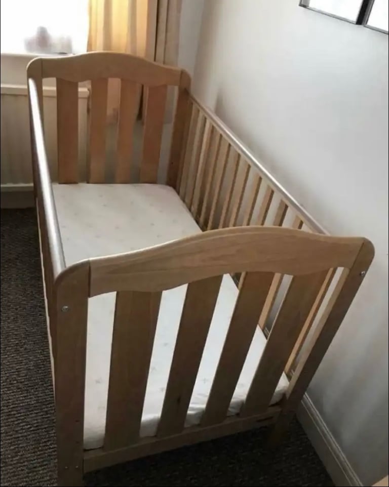 Mamas & Papas cot bed
