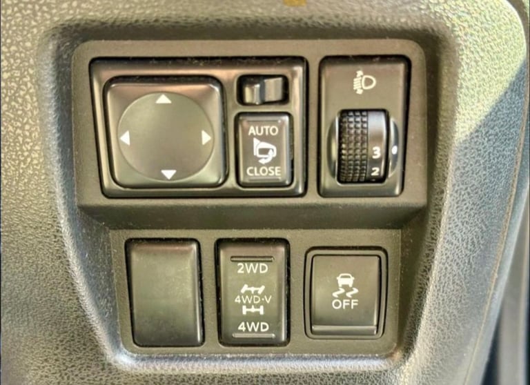 Nissan, JUKE, Hatchback, 2010, Semi-Auto, 1618 (cc), 5 doors