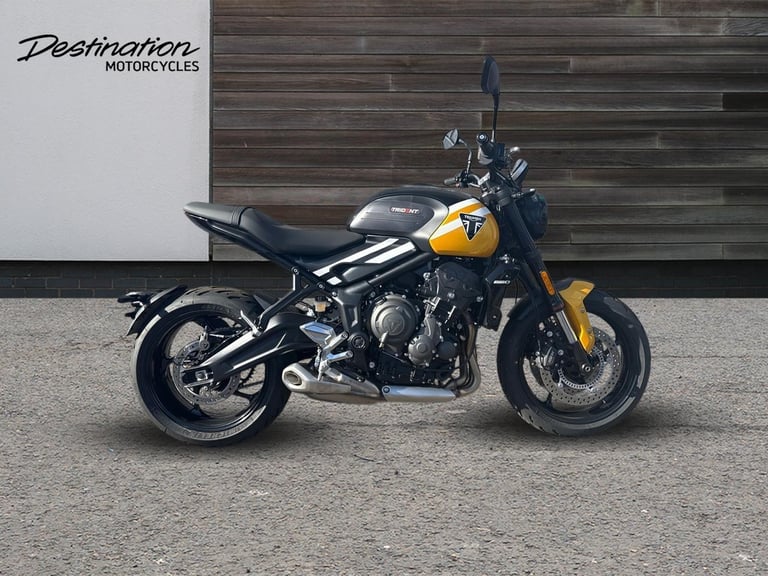 2025 Triumph Trident 660 PREMIUM TWIN COLOUR Petrol black 6 Speed