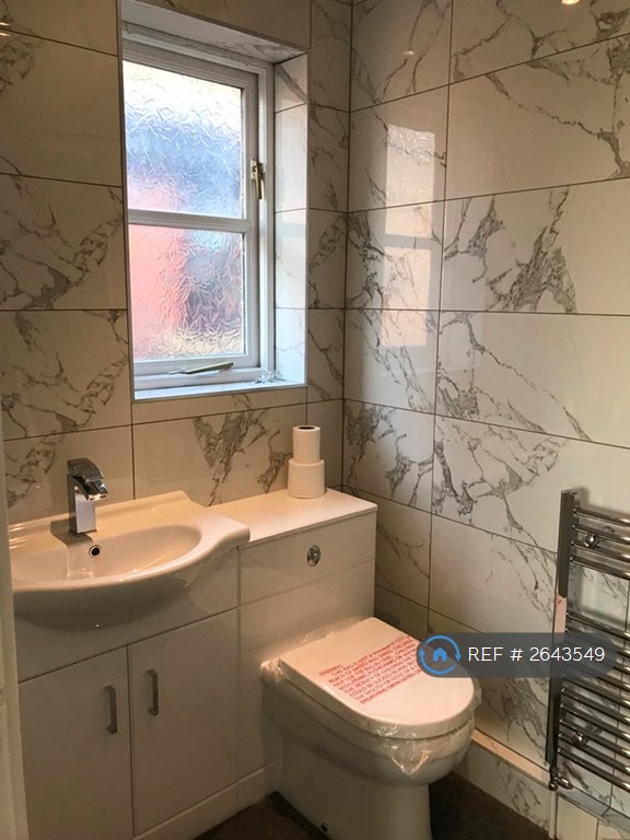 4 bedroom house in Cheviot Avenue, Lytham St. Annes, FY8 (4 bed) (#2643549)