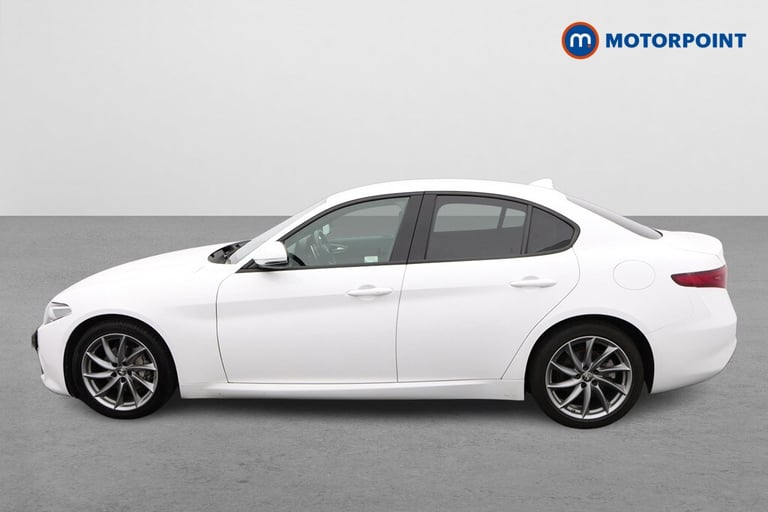 2022 Alfa Romeo Giulia 2.0 TB Sprint 4dr Auto Saloon Petrol Automatic