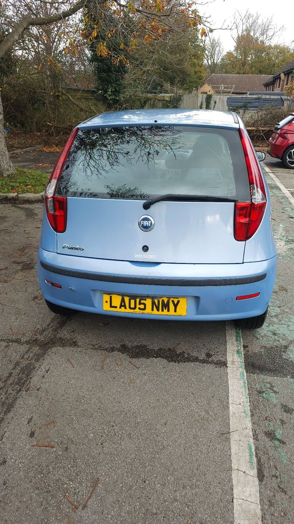 Fiat, PUNTO, Hatchback, 2005, Manual, 1242 (cc), 3 doors