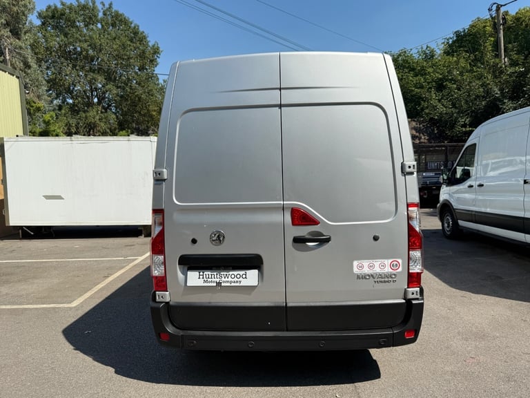 2020 VAUXHALL MOVANO 2.3L DIESEL SILVER MANUAL 9 SEATER CREW COMBI VAN - 97K