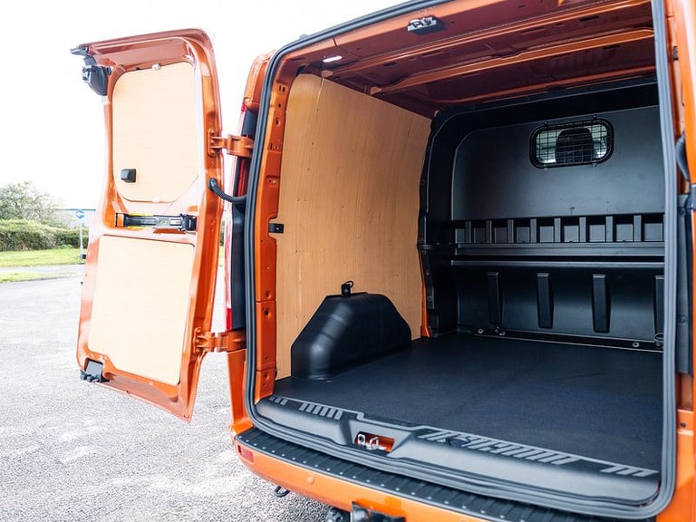 2022 Ford Transit Custom 2.0 EcoBlue 130ps Low Roof D/Cab Limited Van PANEL VAN DIESEL Manual