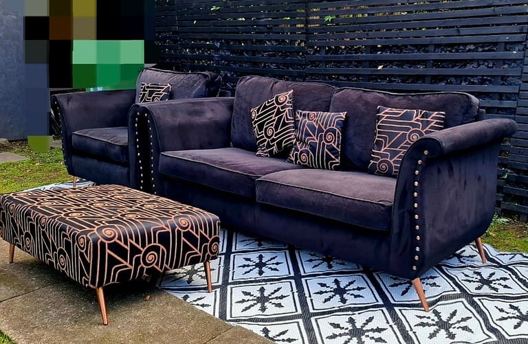 Black ScS Velvet Sofas..3&1..Delivery 🚚Available 