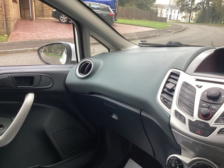 2009 Ford Fiesta 1.25 Zetec 3dr [82] HATCHBACK Petrol Manual