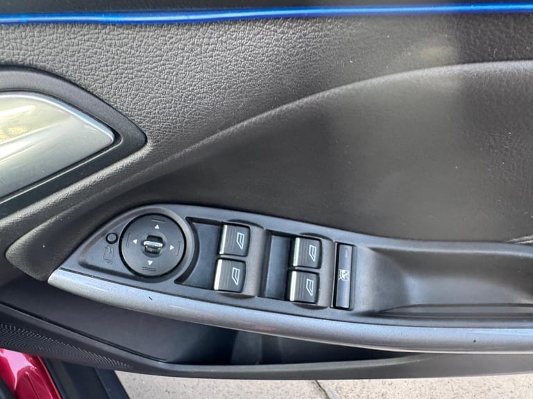 FORD FOCUS TITANIUM X TDCI 1.6 DEISEL ON THE 2014 MODEL
