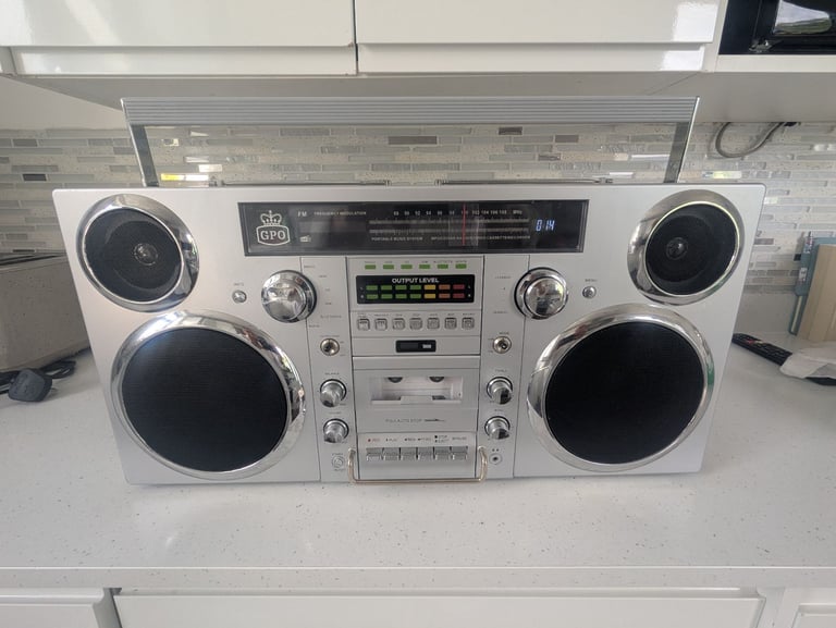 GPO Brooklyn 1980's Style Retro Boombox