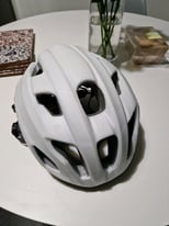 Halfords Advanced AER Cycling helmet 54 to 58cm