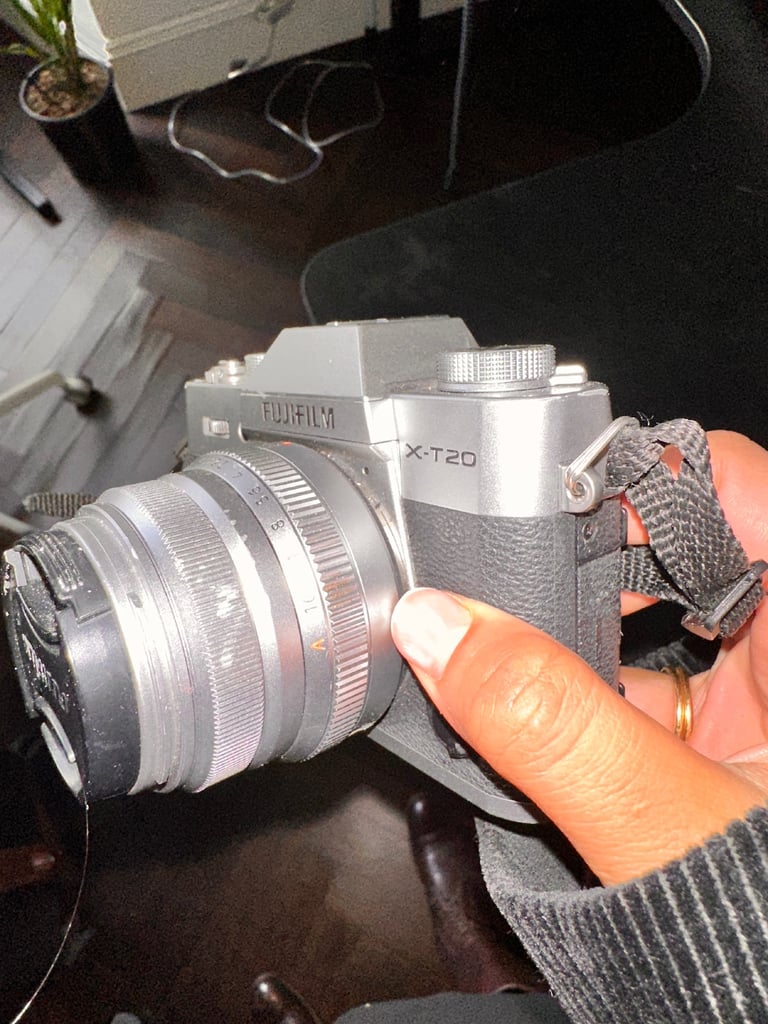 Fujifilm XT-20 mirrorless apc camera 