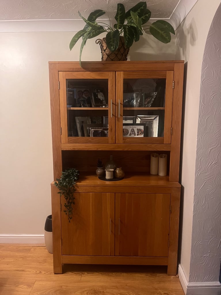 image for Solid Oak Dresser