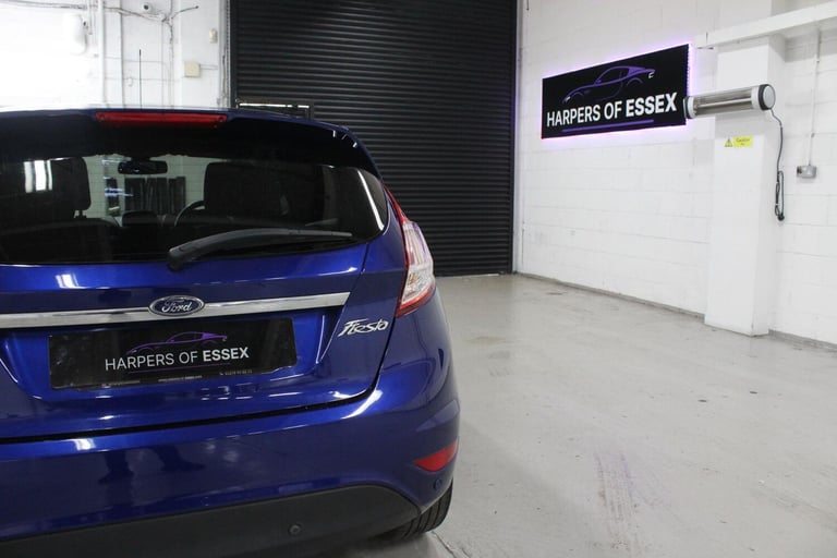 2017 Ford Fiesta 1.0T EcoBoost Titanium Euro 6 (s/s) 5dr HATCHBACK Petrol Manual