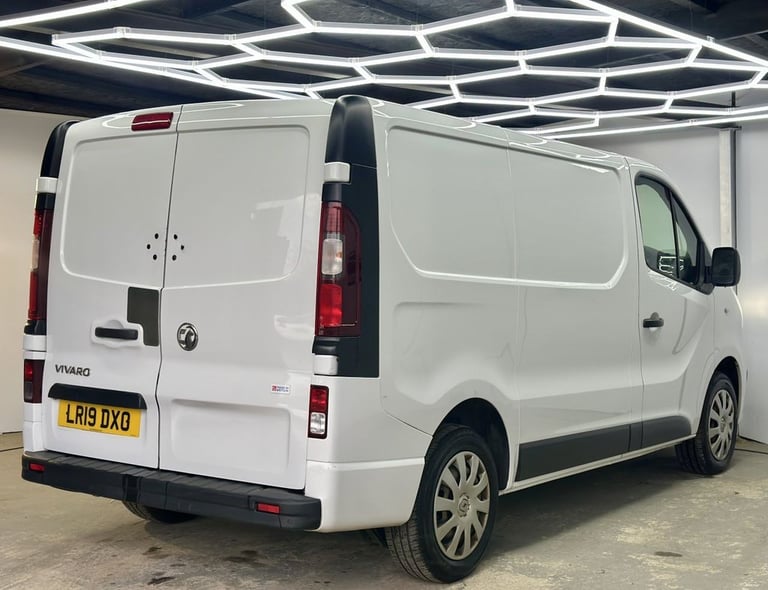 2019 Vauxhall Vivaro 2700 1.6CDTI 120PS Sportive H1 Van PANEL VAN DIESEL Manual
