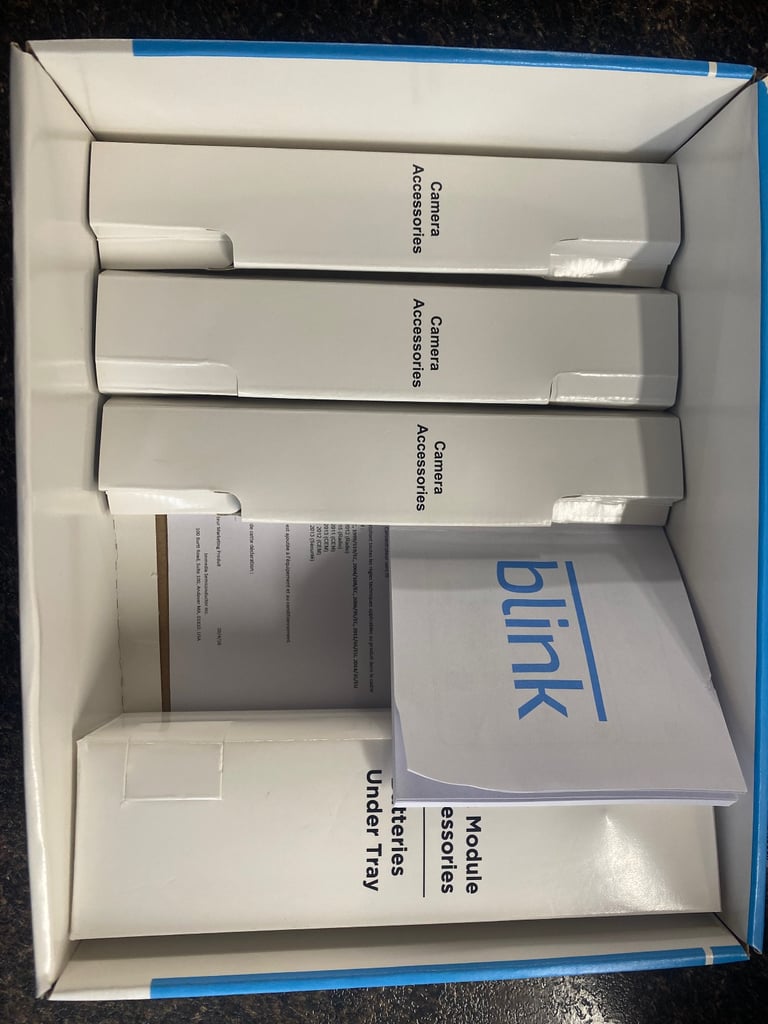 BLINK SMART HOME SECURITY HD VIDEO 3 CAMERA SYSTEM