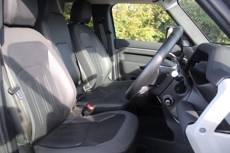 2021 Land Rover Defender 110 3.0 D250 MHEV SE Hard Top SUV Auto 4WD MWB Euro 6 (s/s) 5dr PANEL VA...