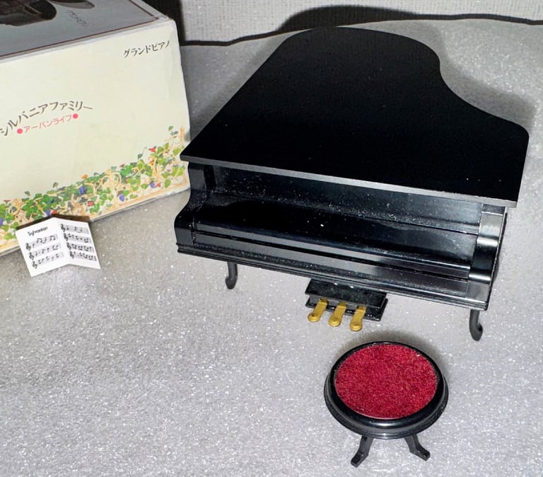Sylvanian Families Grand Piano