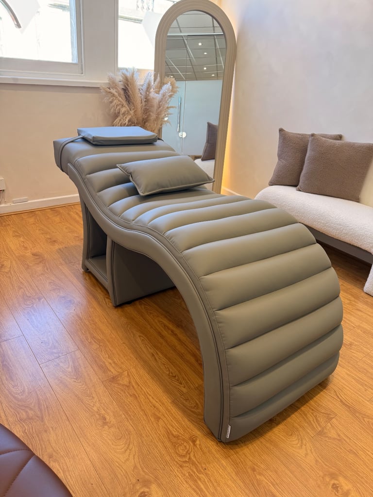 image for Grey contoured padded treatment bed