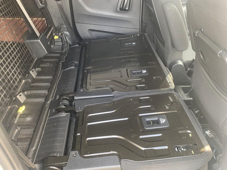 2022 Peugeot Partner 1.5 BlueHDi 850 Professional Premium Long Crew Van LWB Euro 6 6dr PANEL VAN ...