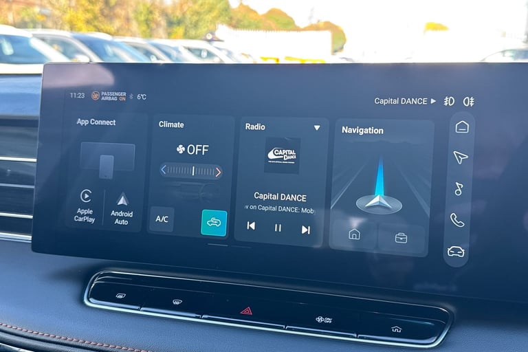 2024 MG MG HS 106288 Hatchback Petrol Automatic