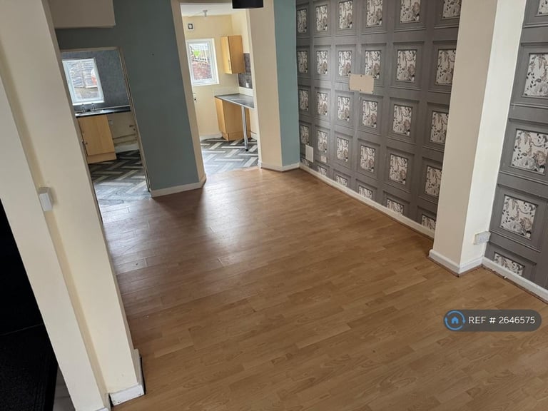 2 bedroom house in Brookdale Street, Neath, SA11 (2 bed) (#2646575)