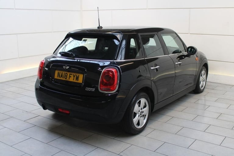 2018 MINI Hatch 1.5 Cooper Hatchback 5dr Petrol Manual Euro 6 (s/s) (136 ps) Hatchback Petrol Manual