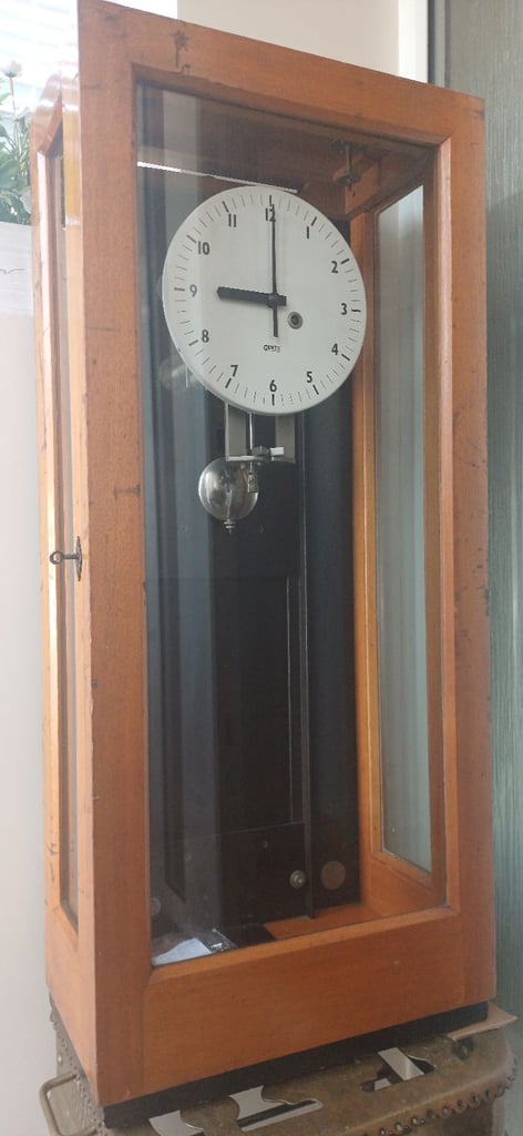 Gents of Leicester Fussee GPO clocking in clock. Good Condition and working order clock 