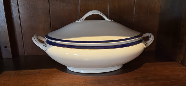 Antique tureen bowl vintage and lid