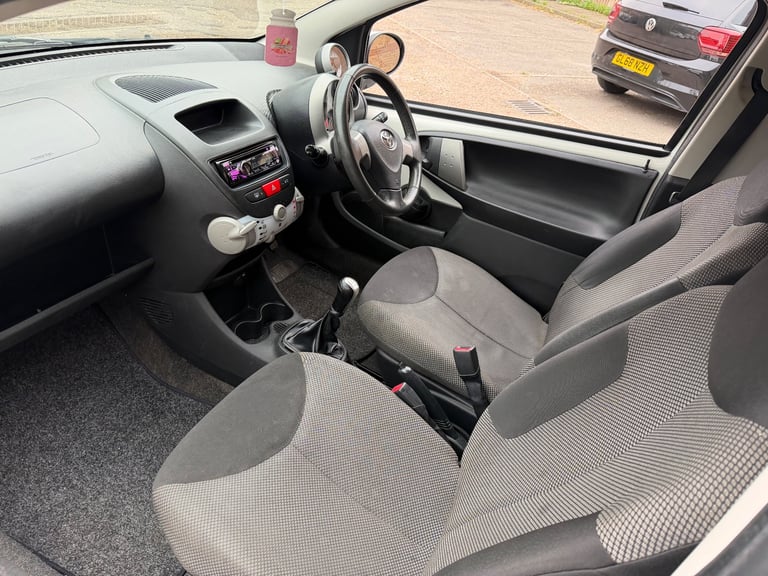 Toyota, AYGO, Hatchback, 2013, Manual, 998 (cc), 3 doors