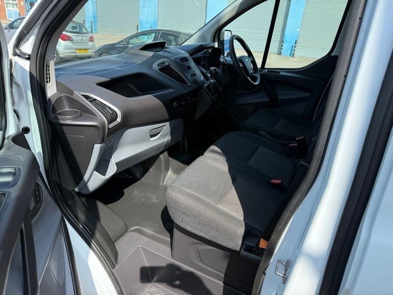 2018 67 FORD TRANSIT CUSTOM 2.0 TDCI 290 PANEL VAN 5DR DIESEL MANUAL L1 H1 (157