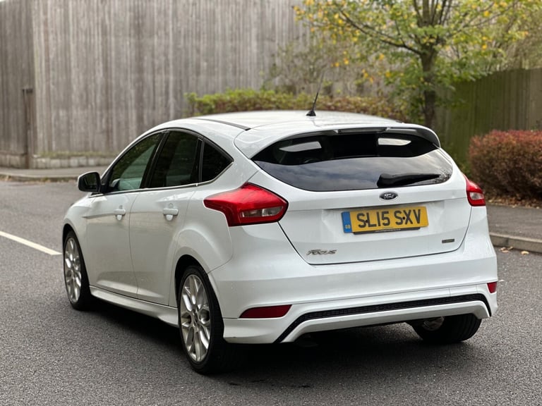2015 Ford Focus 1.0 EcoBoost 125 Zetec S 5dr HATCHBACK Petrol Manual