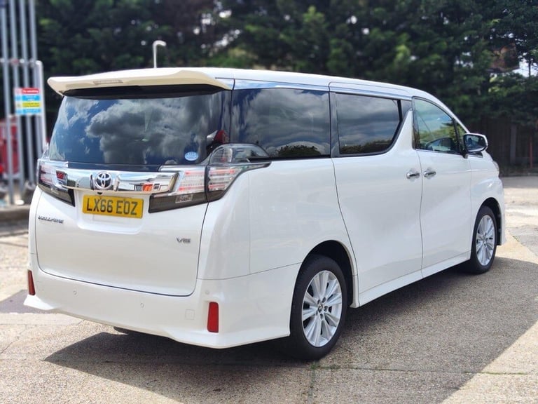2023 Toyota Vellfire 3.5 V6 ENGINE PETROL Automatic
