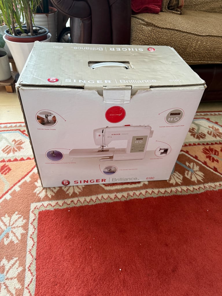  The Singer Brilliance 6180 sewing machine 
